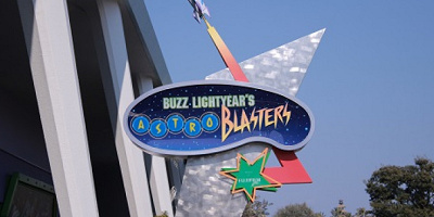 バズライトイヤーのアストロブラスターはいつまでやってる？終了理由を考察！