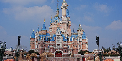 【最新】上海ディズニーランドへの持ち物チェックリスト！必須アイテムやお子様連れ、雨の日の持ち物も☆