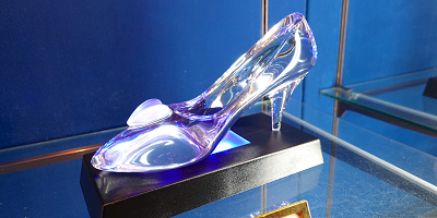 【ディズニー】母の日におすすめのグッズ13選！ディズニーランドで買える贈り物まとめ！