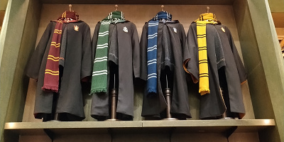 【2025年版】学生必見！予算1万円以内でUSJを攻略！人気アトラクション制覇＋2食・お土産も買う節約プラン