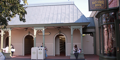 ディズニーランド・舞浜駅周辺コインロッカー情報！サイズ・種類・料金・場所