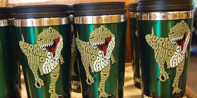 【USJ】ジュラシックパークグッズ19選！お菓子＆恐竜マグがおすすめ！男性へのお土産に！