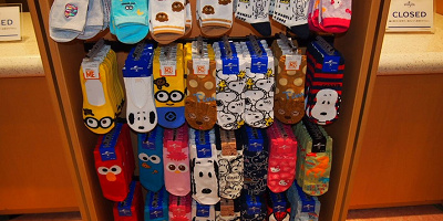 【お土産】ユニバで買える靴下10選！キャラクター靴下の種類、サイズと値段