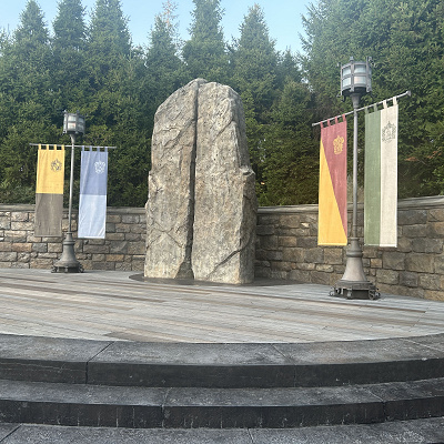 ホグワーツ城前ステージ