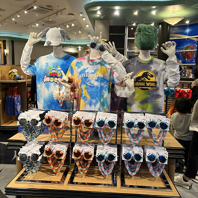 チェーン付きサングラス