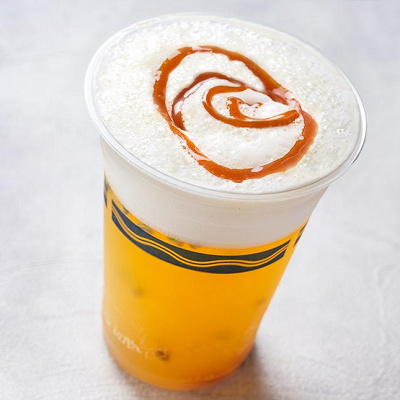 ビアカクテル（アーモンドシロップ＆ピスタチオ）