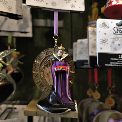 アナハイムディズニーオーナメント：悪い魔女と魔法の鏡（白雪姫）