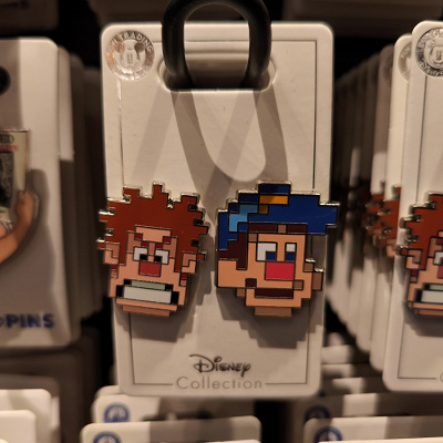 アナハイムディズニーのピンバッジ：フェリックス＆ラルフ（シュガーラッシュ）