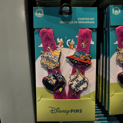 アナハイムディズニーのピンバッジ：ミッキー＆フレンズのスターターセット