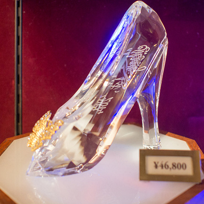 白雪姫の願いの井戸のオブジェ キャステル Castel ディズニー情報