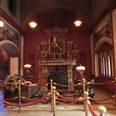 ニューヨーク市保存協会のある通り道 キャステル Castel ディズニー情報