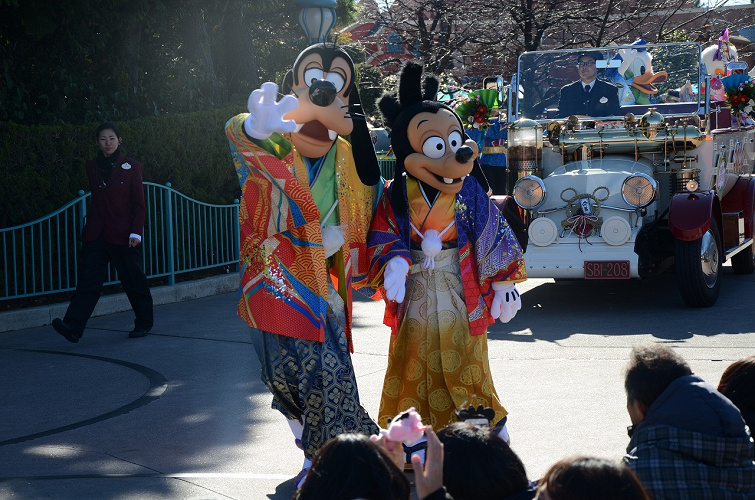 必見 子連れディズニーの持ち物 必須アイテム あると便利なグッズ