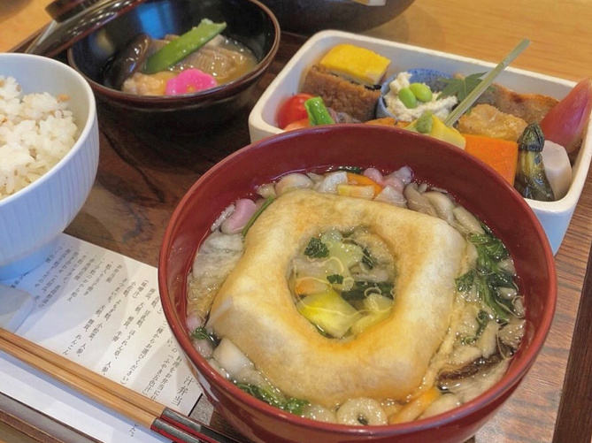 【エリア別】金沢駅周辺のおすすめランチ20選！お寿司やカレーなど金沢名物が盛りだくさん！