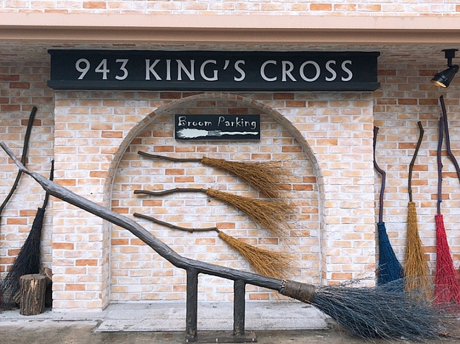 【韓国】まるで映画の世界！ハリーポッターカフェ“943 KINGS CROSS”特集！メニュー・フォトスポット・見どころ