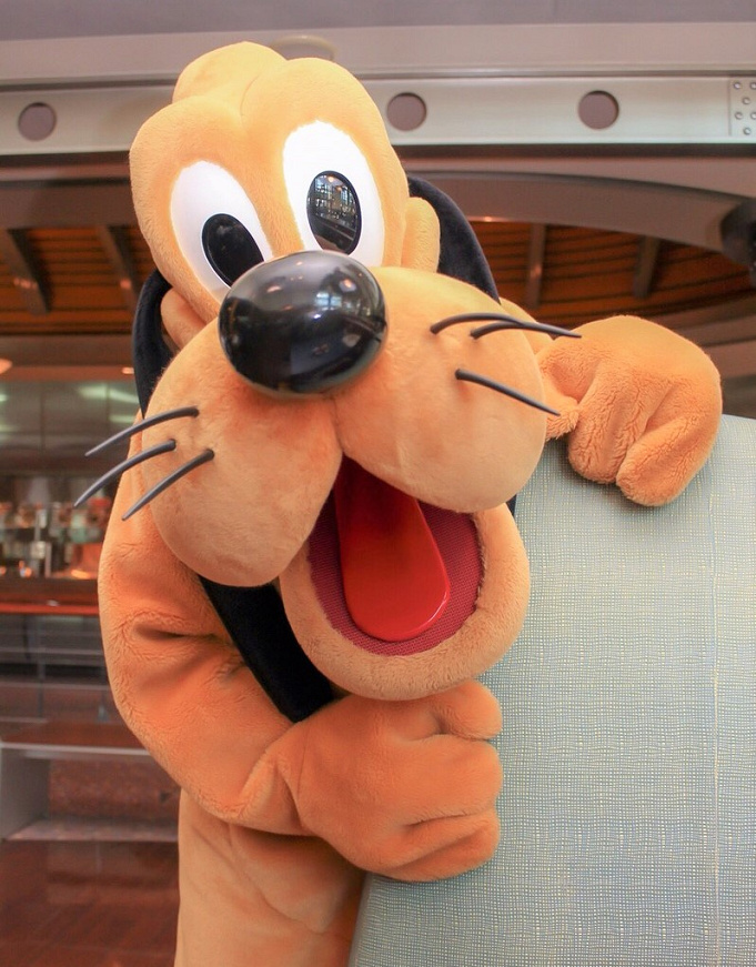ディズニー プルートのキャラクター紹介 スクリーンデビューやグッズも