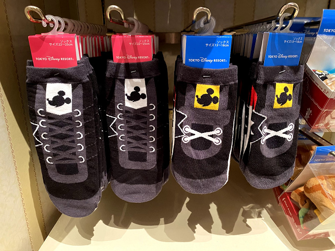 21 ディズニー靴下28選 カラフルなものからシンプルなデザインまで