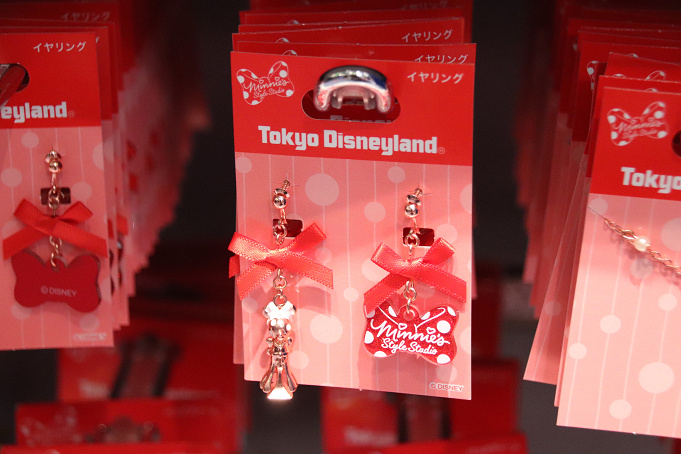 ディズニーのピアス イヤリング57種類まとめ ランド シーの人気アクセサリー