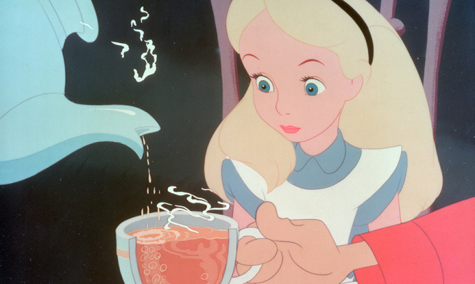 ディズニー ふしぎの国のアリス に登場するキャラクター アニメ 実写まとめ レストラン情報も