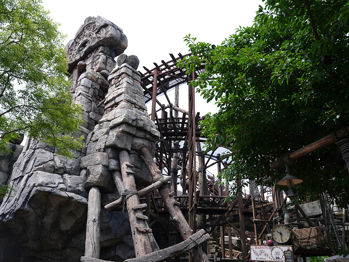 ディズニーランド シーのシングルライダー完全ガイド アトラクションの乗り方や注意点も