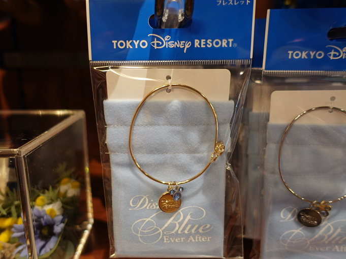 一部再販 ディズニーしあわせのブルーグッズ15選 Disney Blue Ever After シリーズのお土産