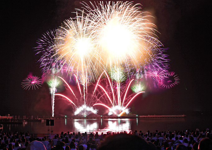 22 ハウステンボスの花火を解説 開催日 チケット料金 花火が見えるホテル 注意点まとめ