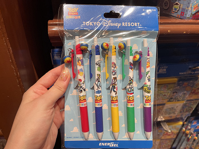 ディズニー文房具 筆箱 シャーペン ボールペンなど ランド シーで買えるお土産まとめ