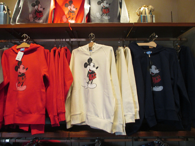 レアサインあり ディズニーでサインをもらうおすすめグッズは サイン帳 ペン以外のアイテムも