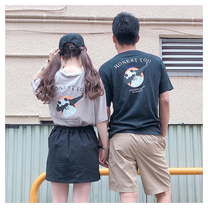 夏 ディズニーコーデ選 6月 7月 8月の服装のポイント 持ち物は 友達 カップルで楽しもう