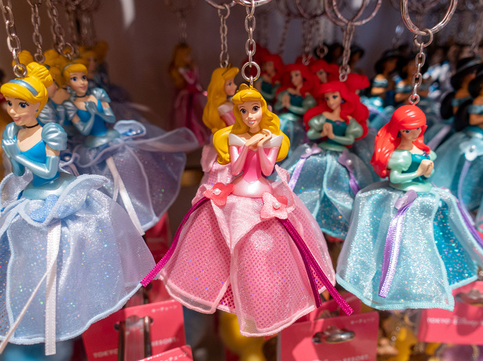 22 ディズニーキーホルダー70選 人気のキャラクター プリンセス ペアグッズにおすすめ