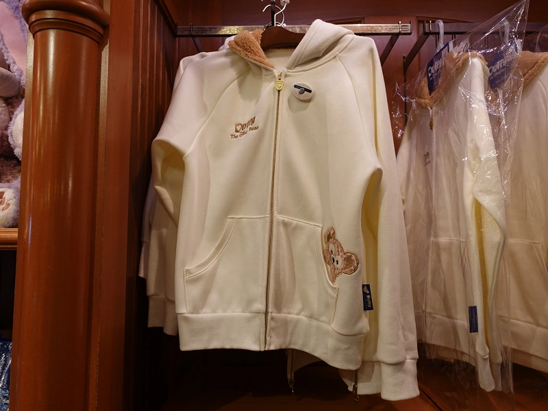 22 ディズニーパーカーまとめ ランド シーで買えるパーカーを全種類チェック