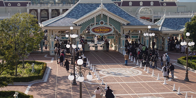 【2022年3月】ディズニーランドの混雑状況と現地レポ!アトラクション・レストラン・ショップの混雑具合は?