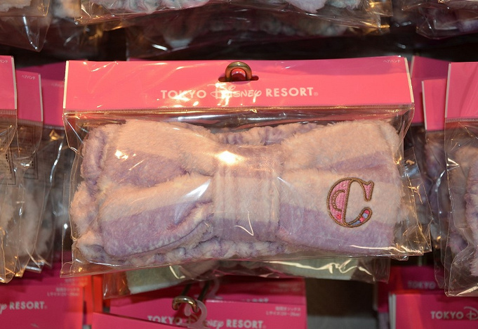 11 1発売 ディズニーの雑貨 ヘアバンド クッション ルームウェアがチェシャ猫 サリー ダルメシアン版で登場