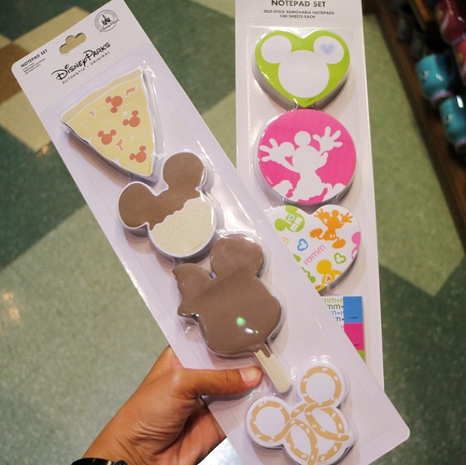 カリフォルニアディズニーおすすめのお土産グッズ 珍しいカーズ スタバコラボグッズも
