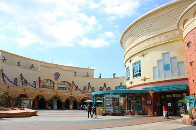 銀行別も ディズニーランド シー内の銀行とatmの場所 営業時間一覧 銀行別も ディズニーランド シー内の銀行とatmの場所 営業時間一覧