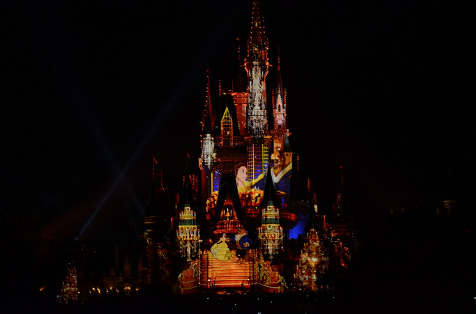 最新 ディズニー ギフト オブ クリスマス2017 ディズニーランドの新プロジェクションマッピング