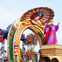 【2025】ヴィランズパレード「ザ・ヴィランズ・ハロウィーン”Into the Frenzy”」の停止位置はどこ?パレードルートや登場キャラクターも!