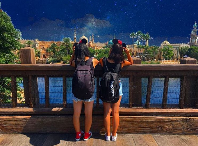 季節別 ディズニー双子コーデの作り方 春夏秋冬のコーデ例とおすすめアイテムを紹介