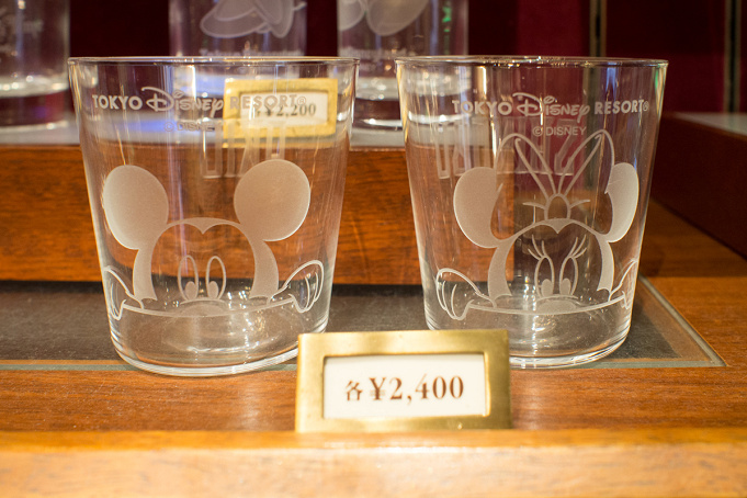 ディズニー結婚祝い ウェディング向けグッズ選 マグカップ フォトフレーム 名入れグラスやボールペンがおすすめ ディズニー結婚祝い ウェディング向けグッズ選 マグカップ フォトフレーム 名入れグラスやボールペンがおすすめ