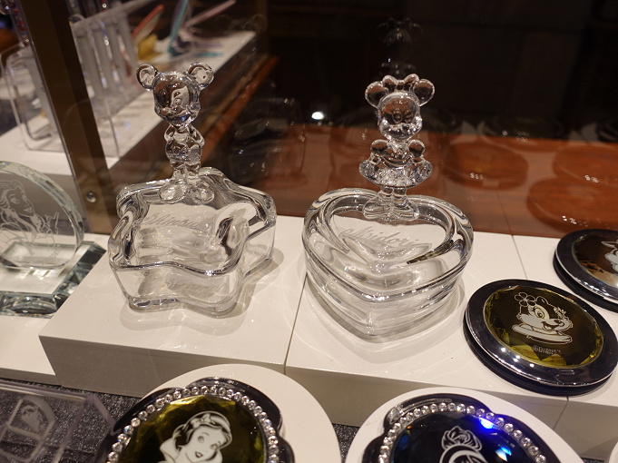 22 ディズニーのガラスグッズ21選 ガラスの靴 グラス 雑貨等 おそろい ペア 名入れグッズ 22 ディズニーのガラスグッズ21選 ガラスの靴 グラス 雑貨等 おそろい ペア 名入れグッズ