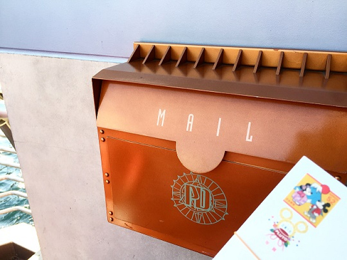 ディズニーポストカード ランド シーで買えるおすすめ10選 パーク内での送り方