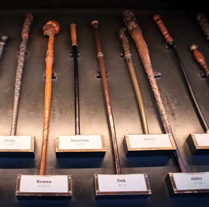 Usj ハリーポッターの杖44種類 オリバンダーの店で買えるキャラクター 誕生月の杖
