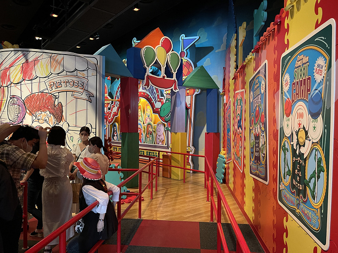 何する ディズニー待ち時間の暇つぶし9選 おすすめアプリ カップル 友達向けの方法 何する ディズニー待ち時間の暇つぶし9選 おすすめアプリ カップル 友達向けの方法