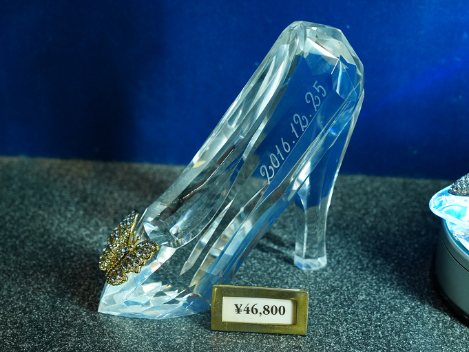 ガラスの靴 シンデレラ キャステル Castel ディズニー情報