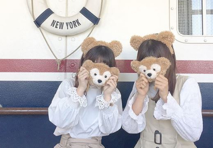 春夏秋冬 ダッフィー シェリーメイコーデ34選 季節別おすすめの服装でディズニーを楽しもう