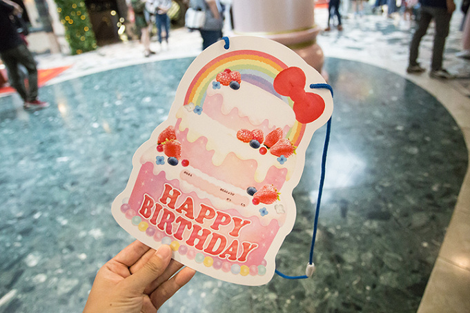 必見 サンリオピューロランドで誕生日をお祝い 特典やシール ケーキでサプライズも