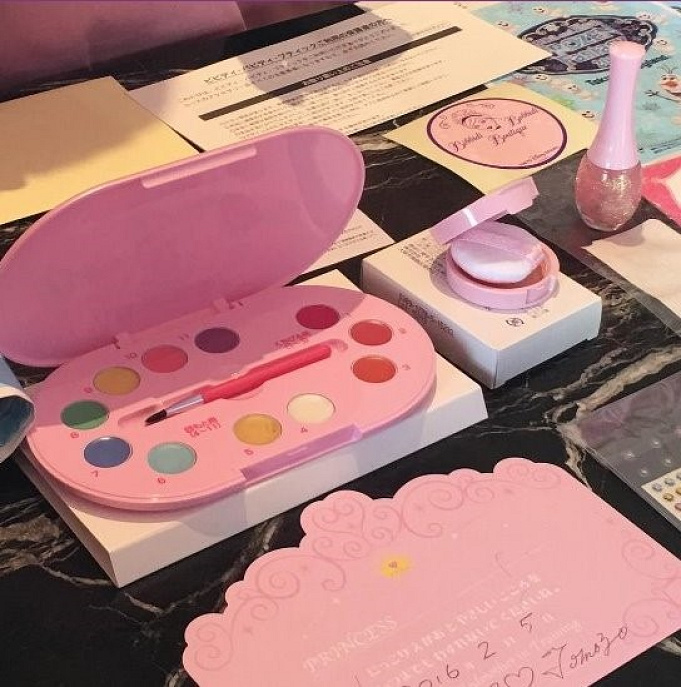 ビビディ バビディ ブティックでプリンセスに 予約方法や値段ドレスやコースの種類