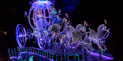 【見本あり】エレクトリカルパレード写真を綺麗に!一眼レフの設定やダンサーのおすすめの撮り方