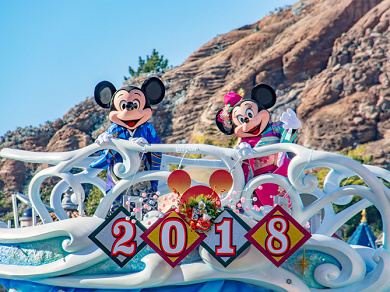 最新 ディズニーお正月イベント Tdsは主役のプルートとミッキーたちが新年のお祝い