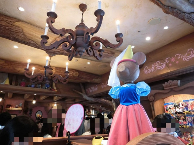 ディズニーは赤ちゃんといつから行ける 赤ちゃん用品 持ち物 回り方を伝授 ベビーカー情報も ディズニーは赤ちゃんといつから行ける 赤ちゃん用品 持ち物 回り方を伝授 ベビーカー情報も