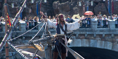 【混雑予想】2018年8月はディズニー夏祭り&パイレーツサマー!夏休み&お盆は激混み!